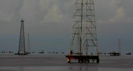 Reuters: Caracas y Washington negocian exportar petróleo venezolano a EEUU