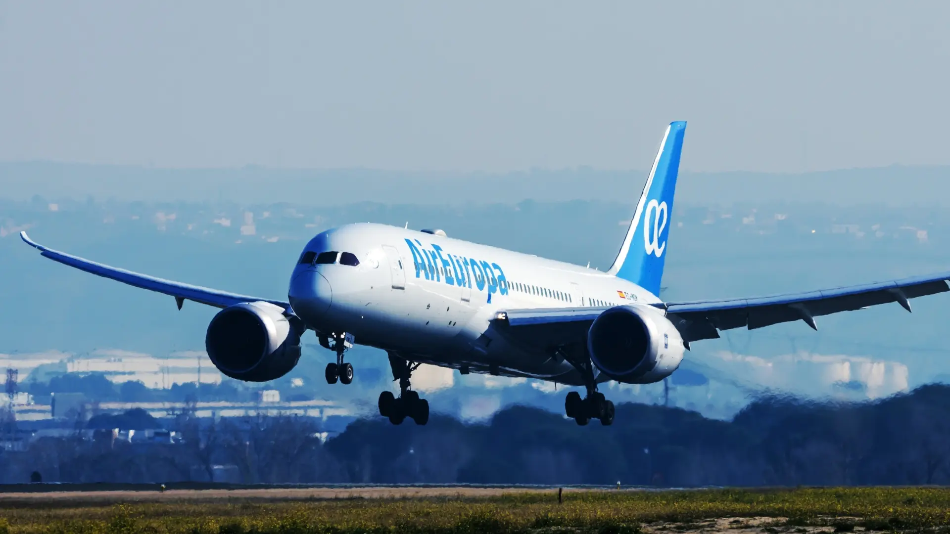 Air Europa retomará los vuelos a Venezuela el 17 de febrero, Plus Ultra lo hará el 3 de marzo e Iberia mantiene la fecha del 6 de abril