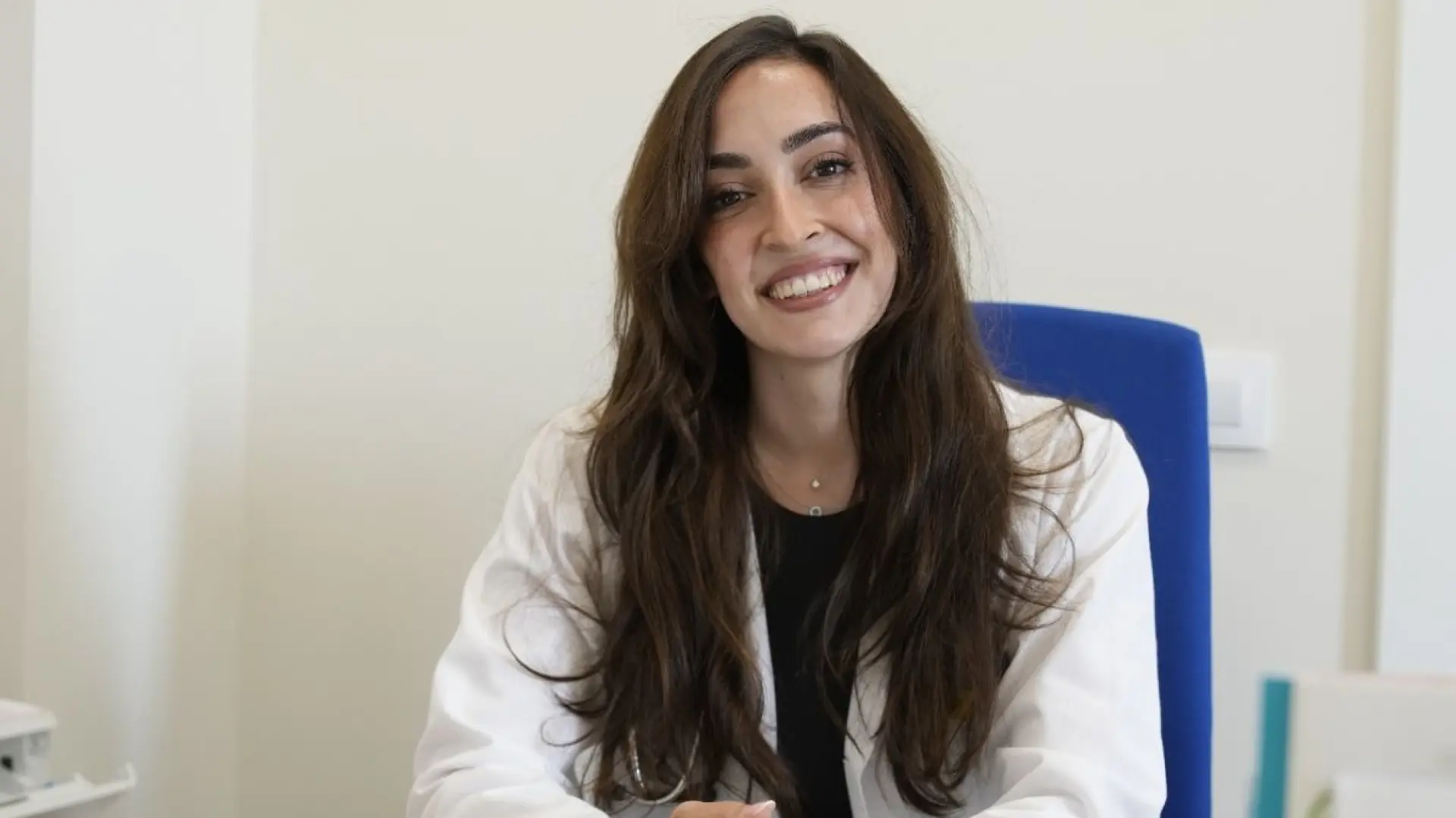 Ana Pérez, médica, explica lo que pasa en tu cuerpo cuando dejas de fumar: «En solo 24 horas, el riesgo de infarto comienza a reducirse»