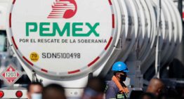 Pemex recortó pérdidas en el 2025; deuda total disminuyó 13%