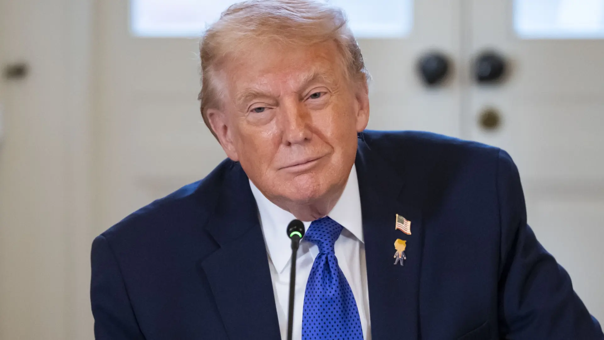 Los demócratas acusan al Departamento de Justicia de ocultar archivos que vinculan a Trump con un presunto abuso a una menor