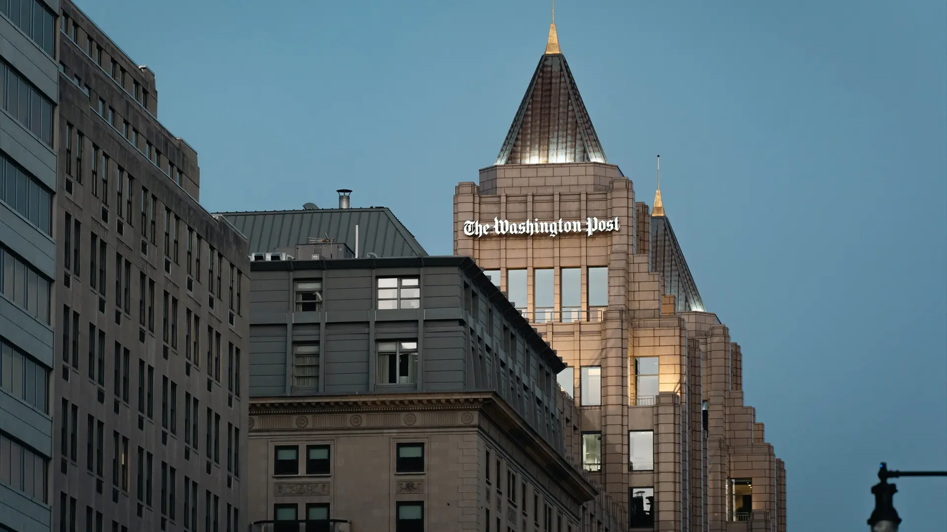 'The Washington Post' inicia centenares de despidos cerrando la sección de deportes y recortando la de internacional