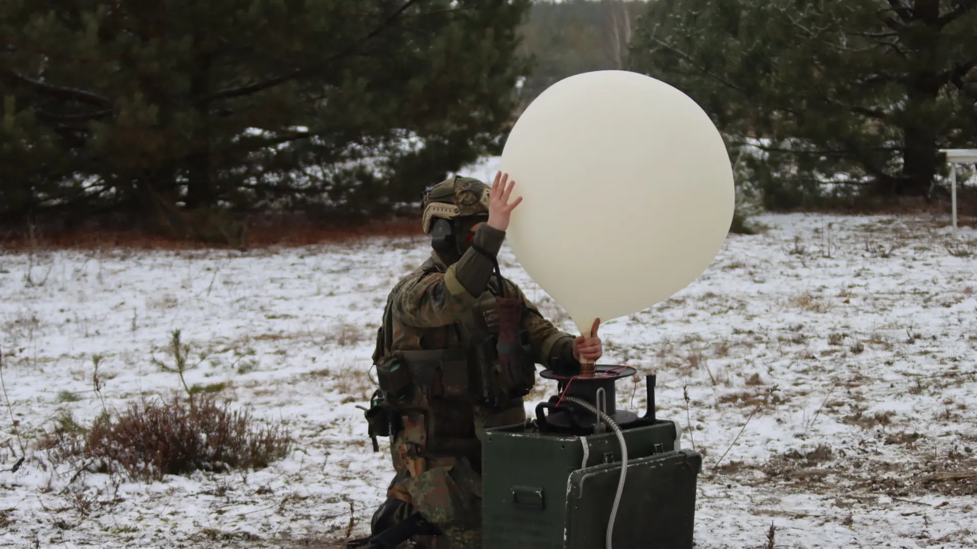 El Ejército de Alemania ensaya el envío de mensajes militares con globos de helio