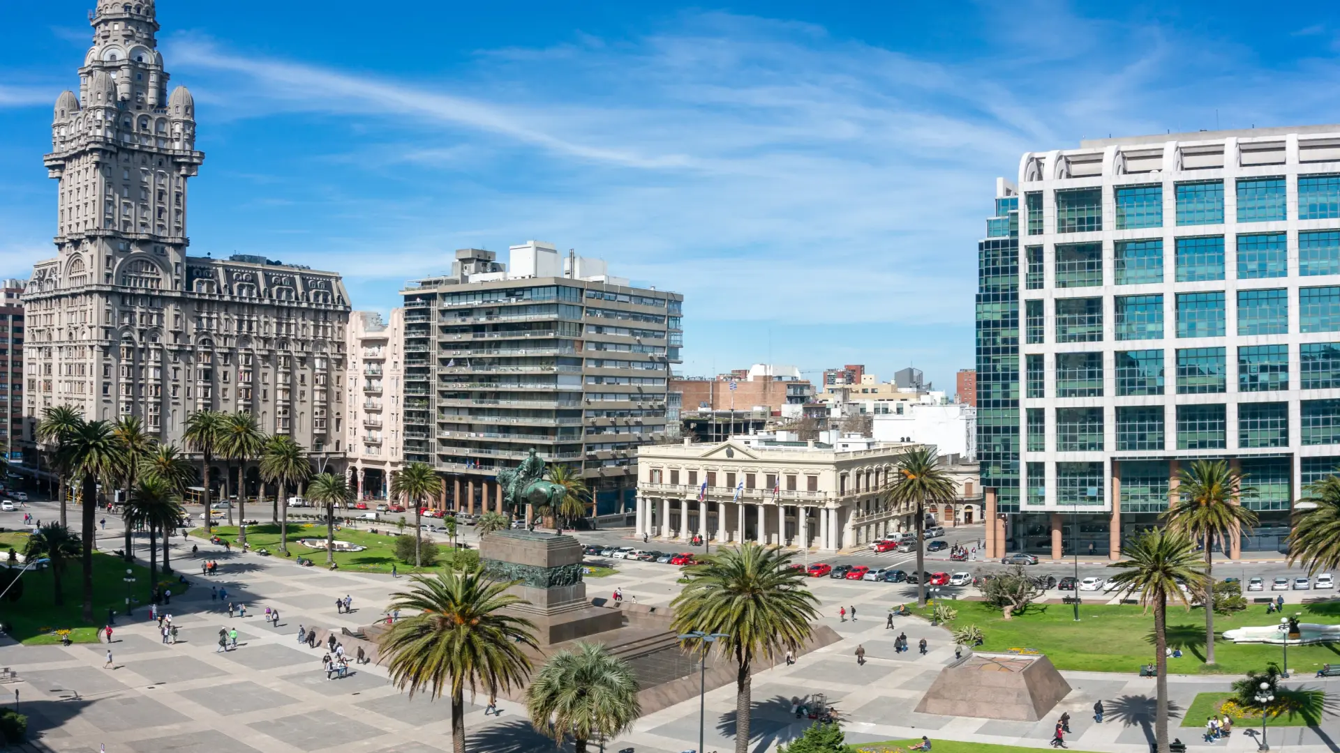 Detienen a un hombre armado en la Embajada de España en Uruguay