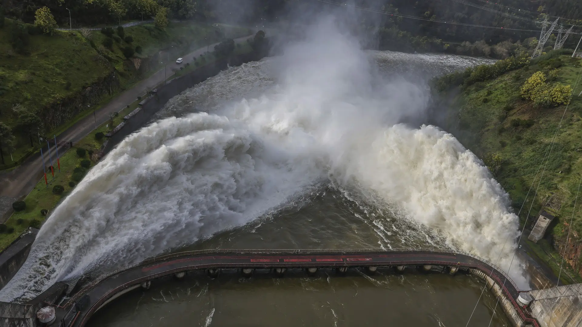 Buscan a una pareja desaparecida en Portugal en una zona muy afectada por temporales