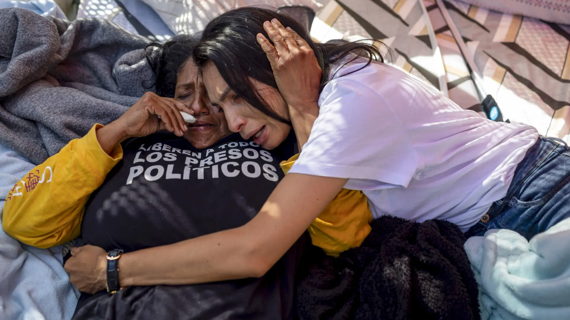 Las familias de los presos políticos cumplen 72 horas en huelga de hambre en Venezuela