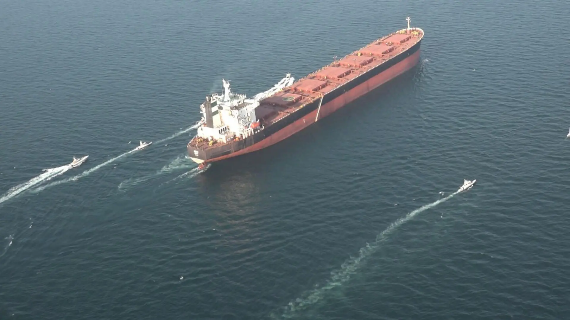 Irán y Rusia realizan maniobras navales en el mar de Omán en medio de las tensiones con Estados Unidos