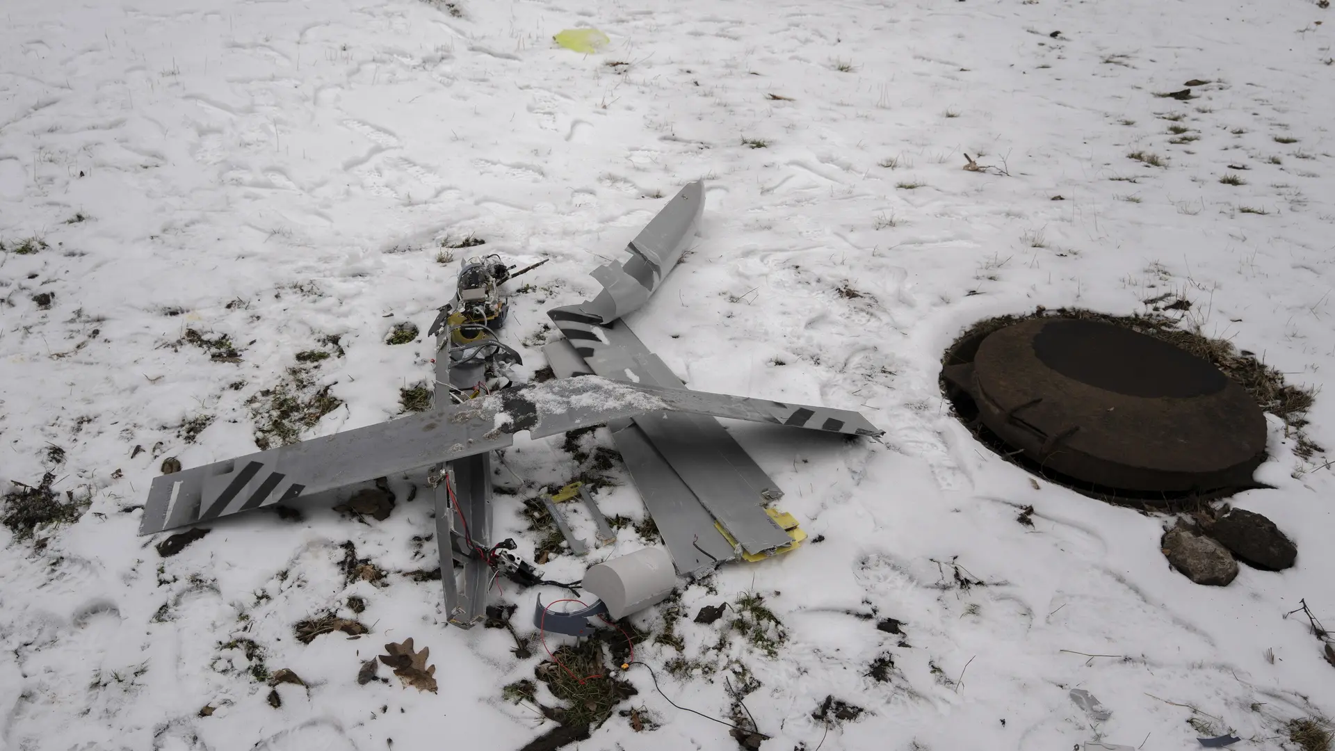 Rusia lanzó la pasada noche contra Ucrania 133 drones y un misil balístico en el cuarto aniversario de la invasión