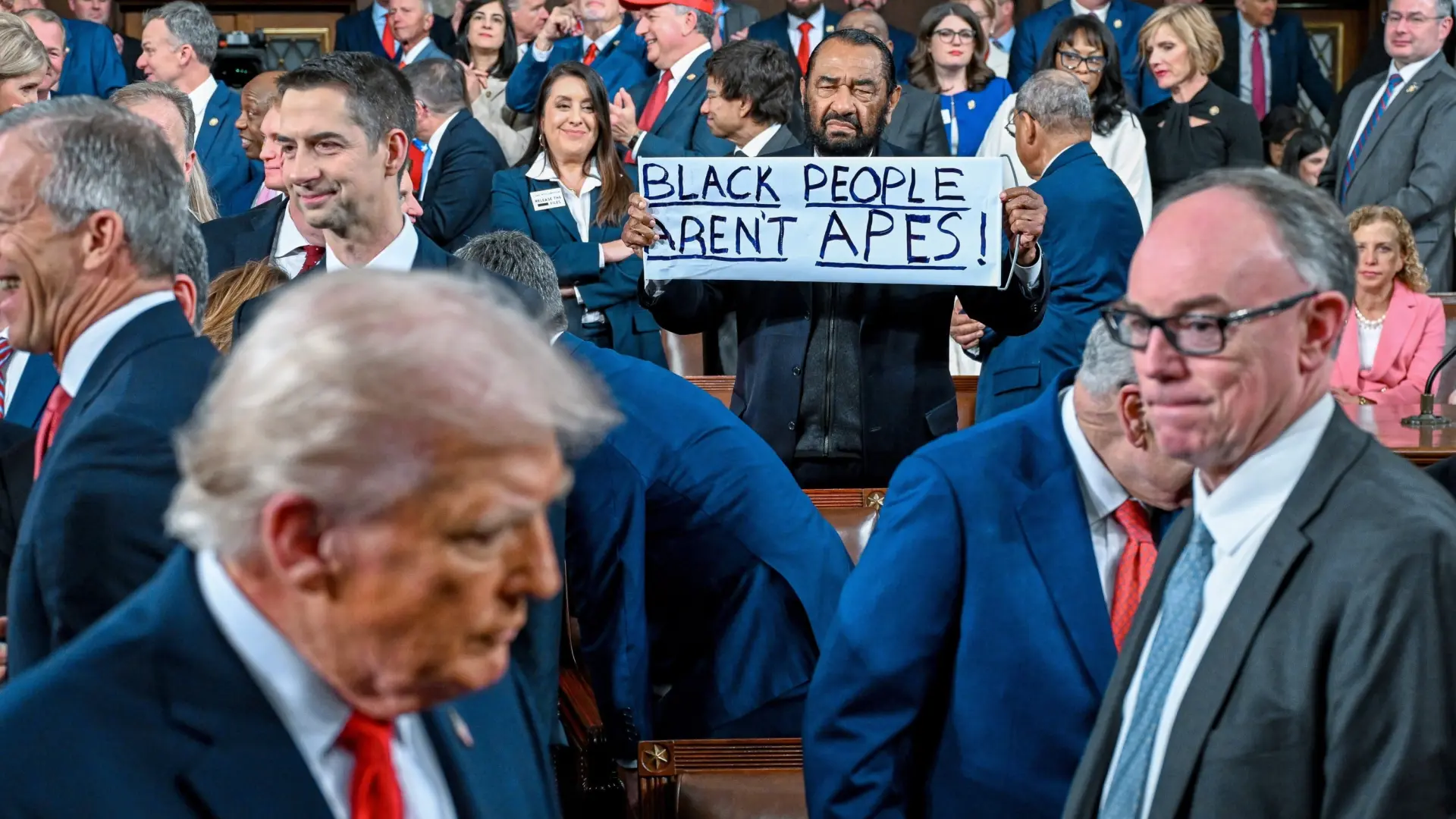 Rifirrafe entre Trump y los demócratas en el discurso del estado de la Unión: «Esta gente está loca», «Eres el presidente más corrupto»