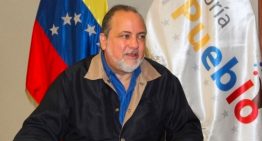 Alfredo Ruiz presentó su renuncia formal a la AN chavista como Defensor del Pueblo
