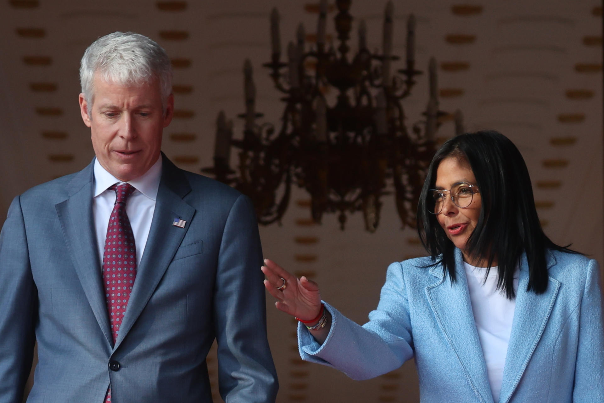 A Delcy Rodríguez no le importa Nicolás Maduro: Solo fue mencionado una vez  en reunión de dos hora con Chris Wright - Venezuela