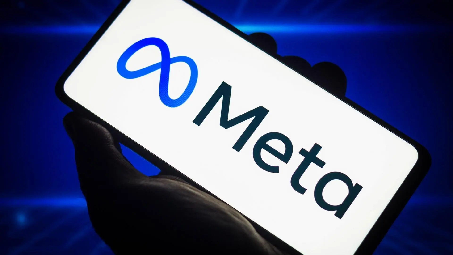 Bruselas avisa a Meta con medidas en su contra por monopolizar el sistema de IA de Whatsapp