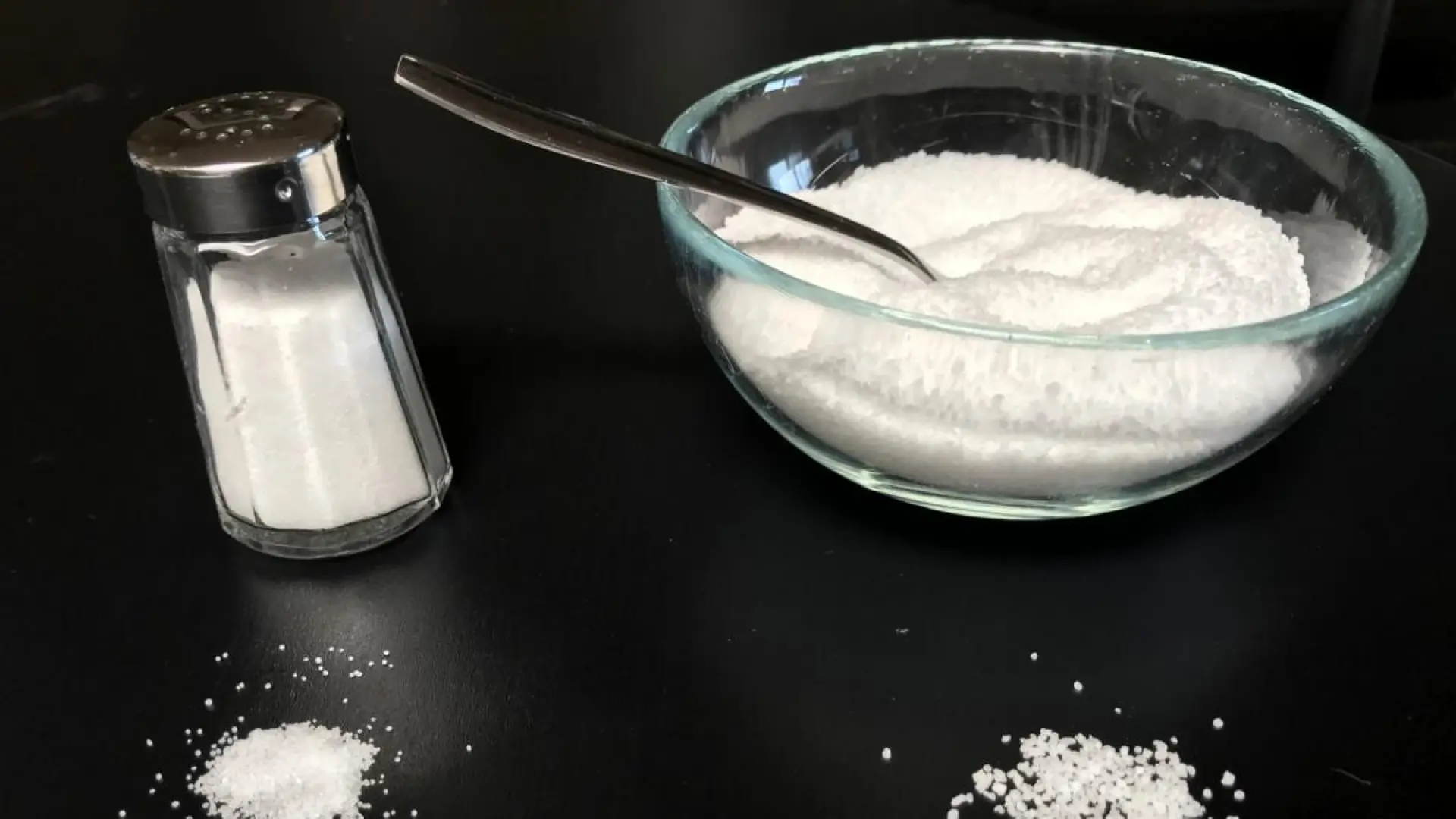 Esta es la cantidad exacta de alimentos salados que puedes consumir sin poner en riesgo tu salud, según la ciencia