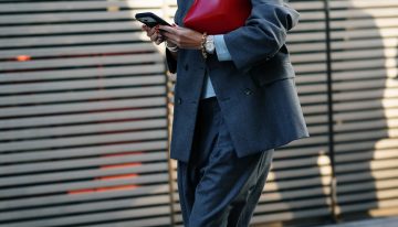 Este es el único zapato (en dos colores distintos) que una editora de moda necesita para ir a los desfiles de Milán, París y Nueva York y ser la más elegante