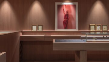 La joyería Sant, abierta en Barcelona desde los años 30, inaugura un nuevo espacio, íntimo y elegante, con diseño de Francesc Rifé
