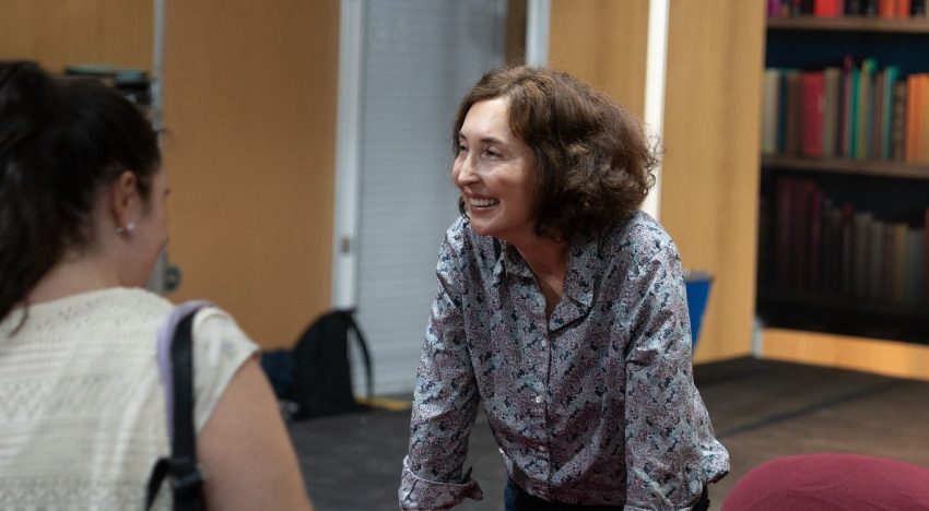 Elsa Punset (62 años), filósofa y escritora: «Hasta el último día de nuestra vida estamos programados para aprender y para cambiar»