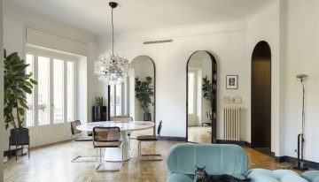 En casa de los creadores de Objects Are By: «Al principio, esta casa no nos convencía en absoluto. Parecía pequeña y oscura. El ojo experto de Massimiliano Locatelli nos ayudó mucho»