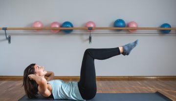 Nieves Bolós, entrenadora personal sobre el error más común al trabajar el core: «Si al hacer abdominales la tripa sale hacia fuera, no estás trabajando el abdomen profundo»