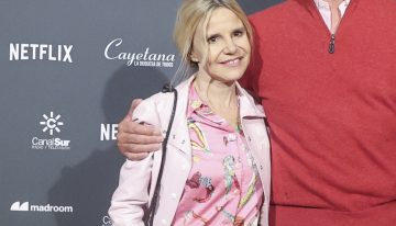 Eugenia Martínez de Irujo en el estreno del documental de su madre con un look que aúna las dos tendencias que más nos gustan de la temporada