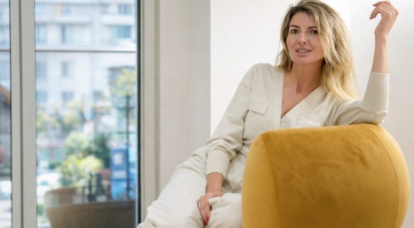 Carla de La Lá, escritora: «El feminismo se ha convertido en industria y, sin humor, se vuelve moralista y mediocre»