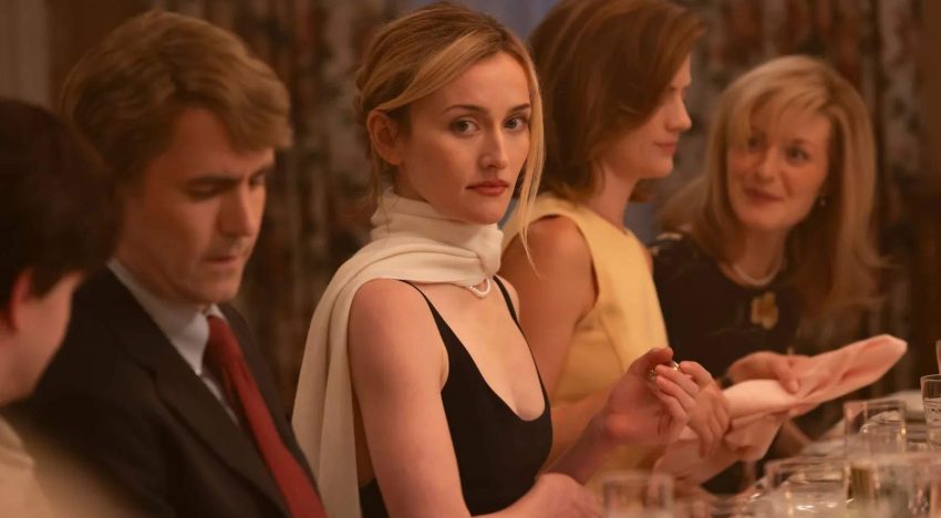 Ni chal ni capa, puede que la tía Ethel no lo apruebe en 'Love Story', pero este es el accesorio estrella de las invitadas elegantes de primavera