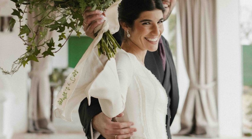 Teresa, una novia andaluza que marcó la diferencia: «Tenía claro que quería un vestido atemporal, elegante y con mucho vuelo»
