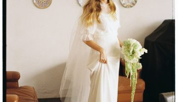 La novia catalana que se casó en Galicia con un cuerpo drapeado y unos Mary Jane