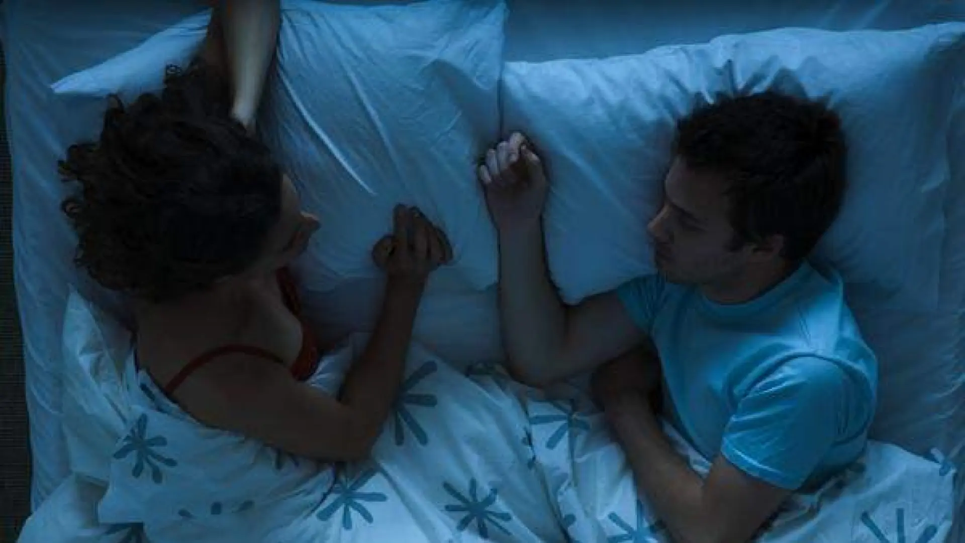 El motivo por el que las mujeres duermen peor que los hombres, según un estudio: «La ciencia lo ha pasado por alto»