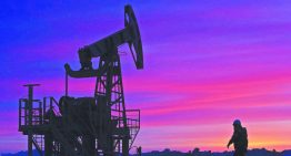 Petróleo cae al inicio de la jornada en Asia tras declaración de Trump sobre centrales energéticas de Irán