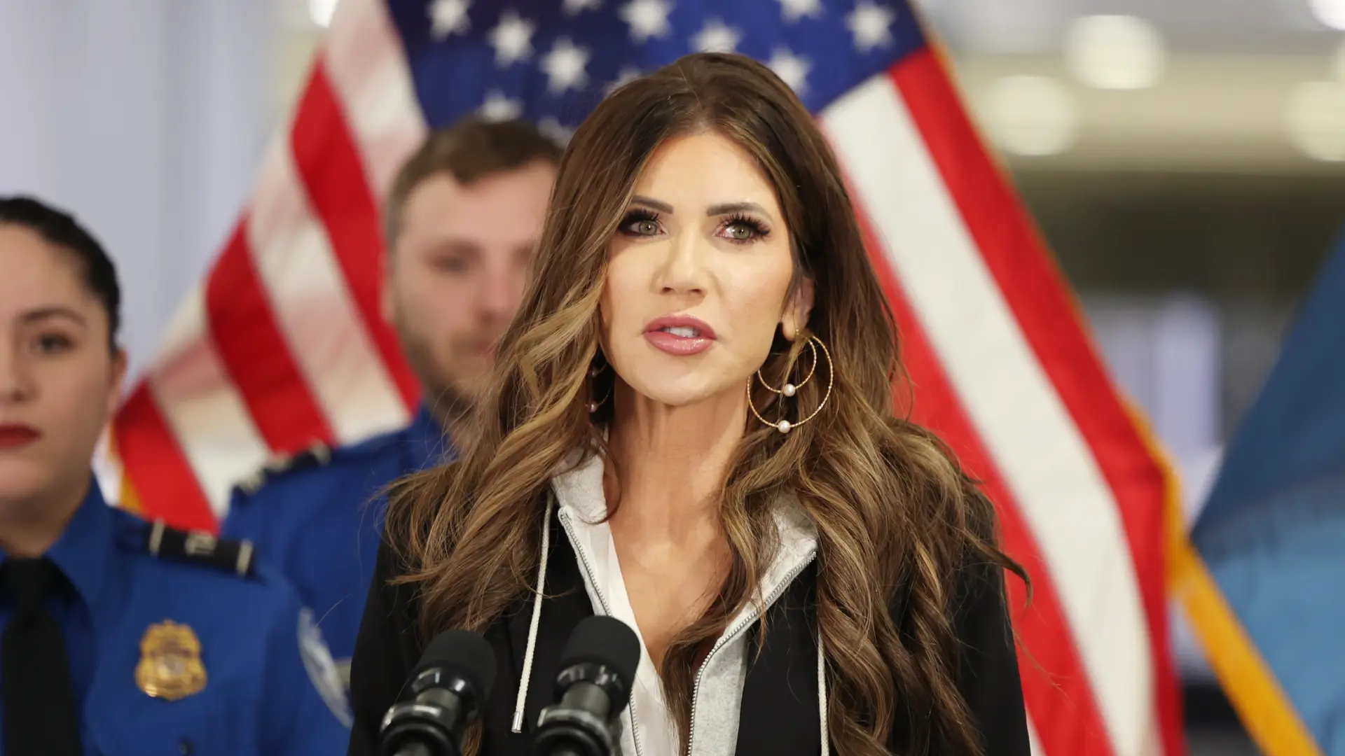 Trump cesa a Kristi Noem, secretaria de Seguridad Nacional de EEUU