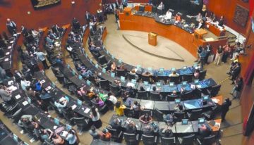 Sheinbaum formaliza ante el Senado su iniciativa de reforma constitucional para topar pensiones