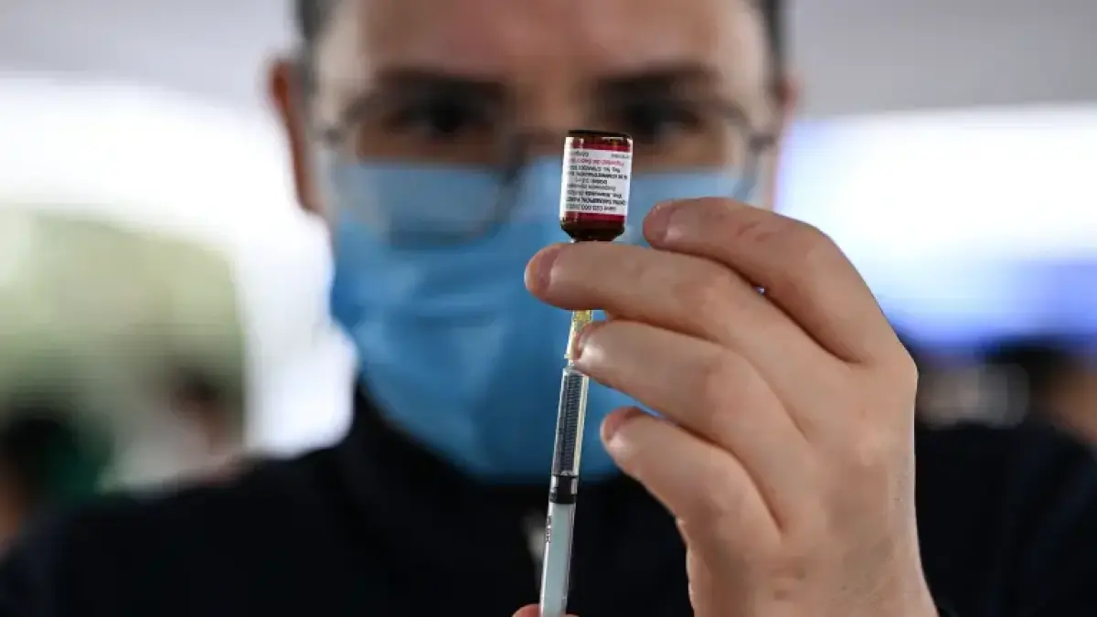 Vacuna contra VSR ya está disponible en México con eficacia de 82%