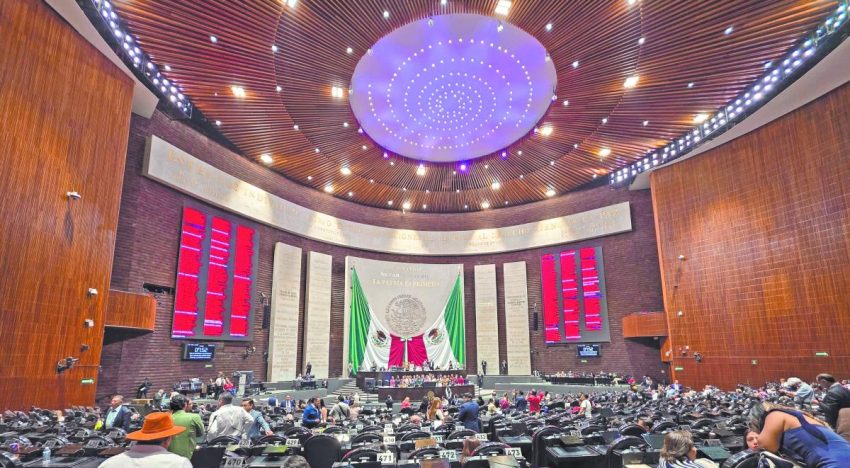 Retrasan envío; Ejecutivo revisa reforma electoral