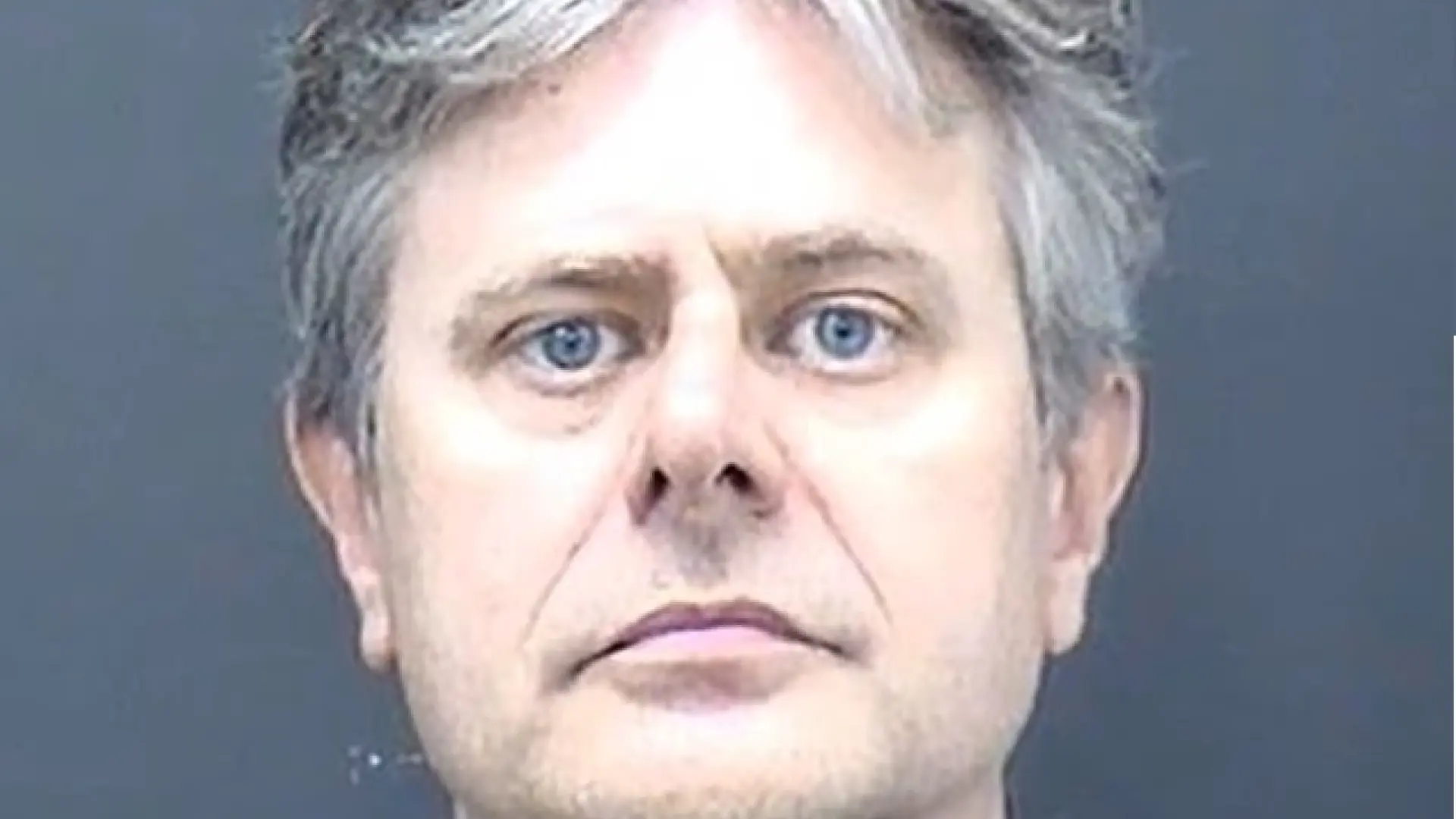 Condenado un médico experto en salud sexual que grababa en secreto a sus pacientes hombres cuando los exploraba