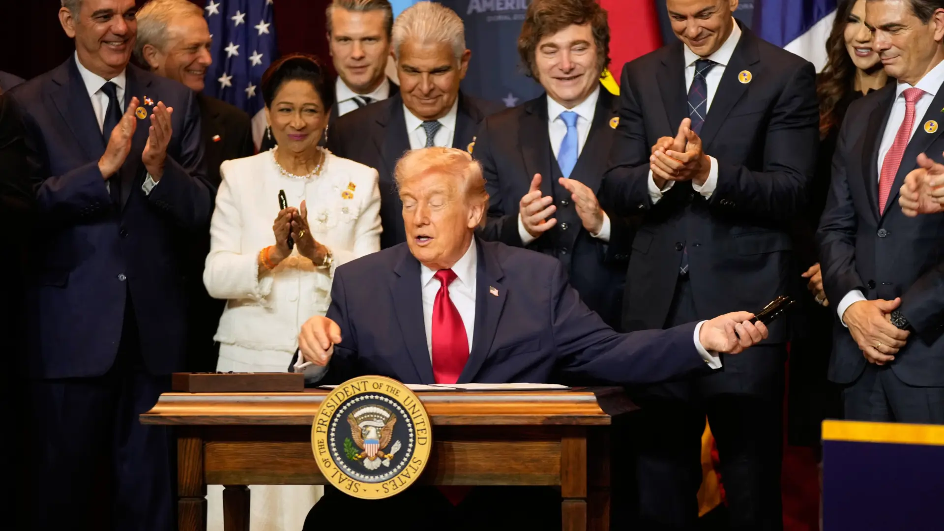 Donald Trump, a los líderes latinoamericanos: «No voy a aprender vuestro maldito idioma»