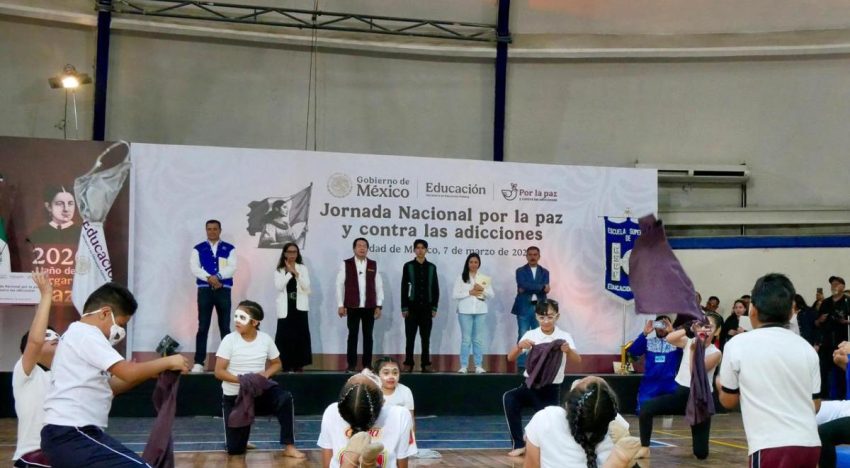 Mario Delgado informa destacada participación de estudiantes y familias en la Jornada Nacional por la Paz y contra las adicciones