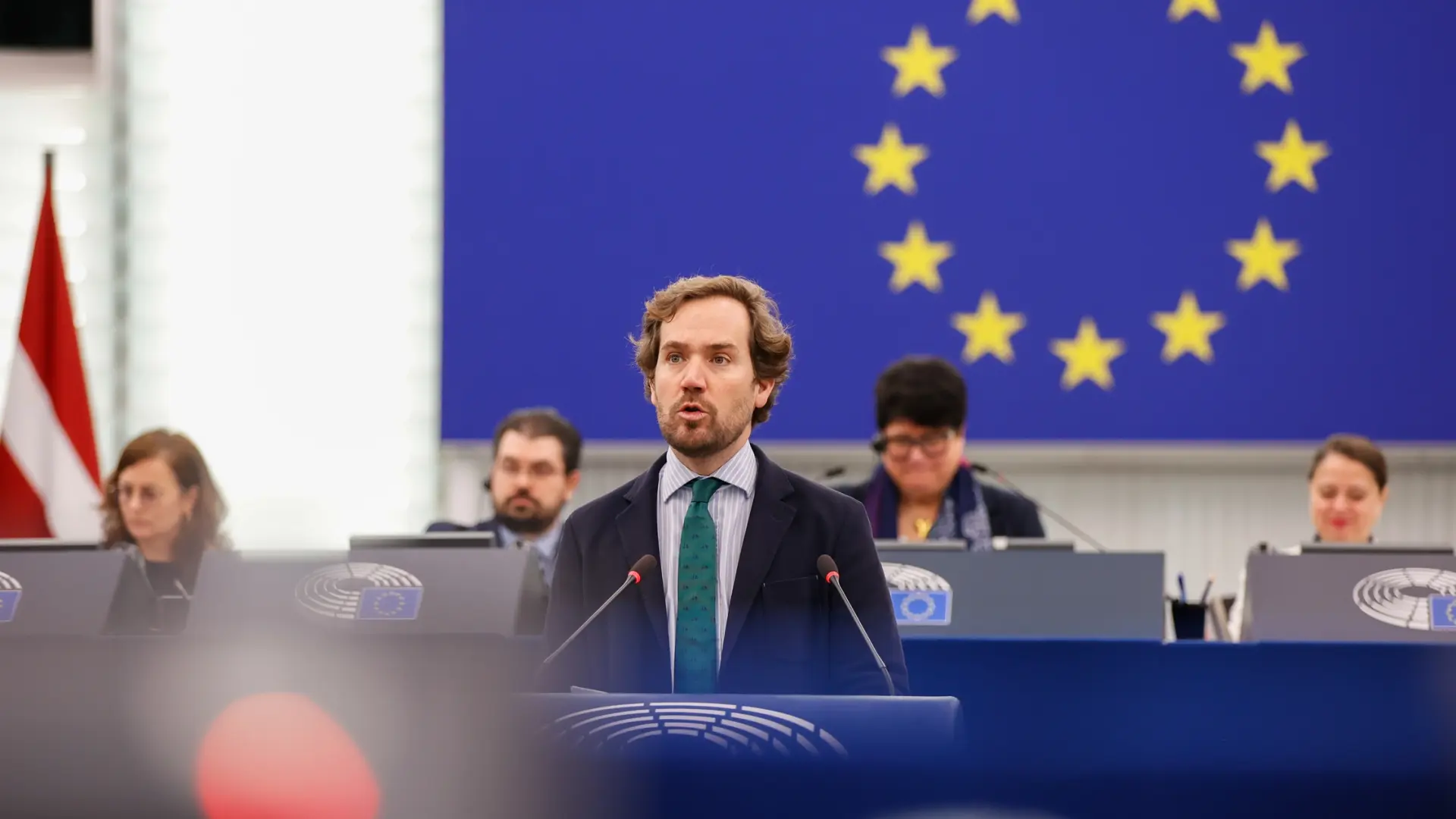 Más fondos y menos impuestos y burocracia para impulsar la construcción: El Parlamento Europeo aprueba sus recetas para la vivienda