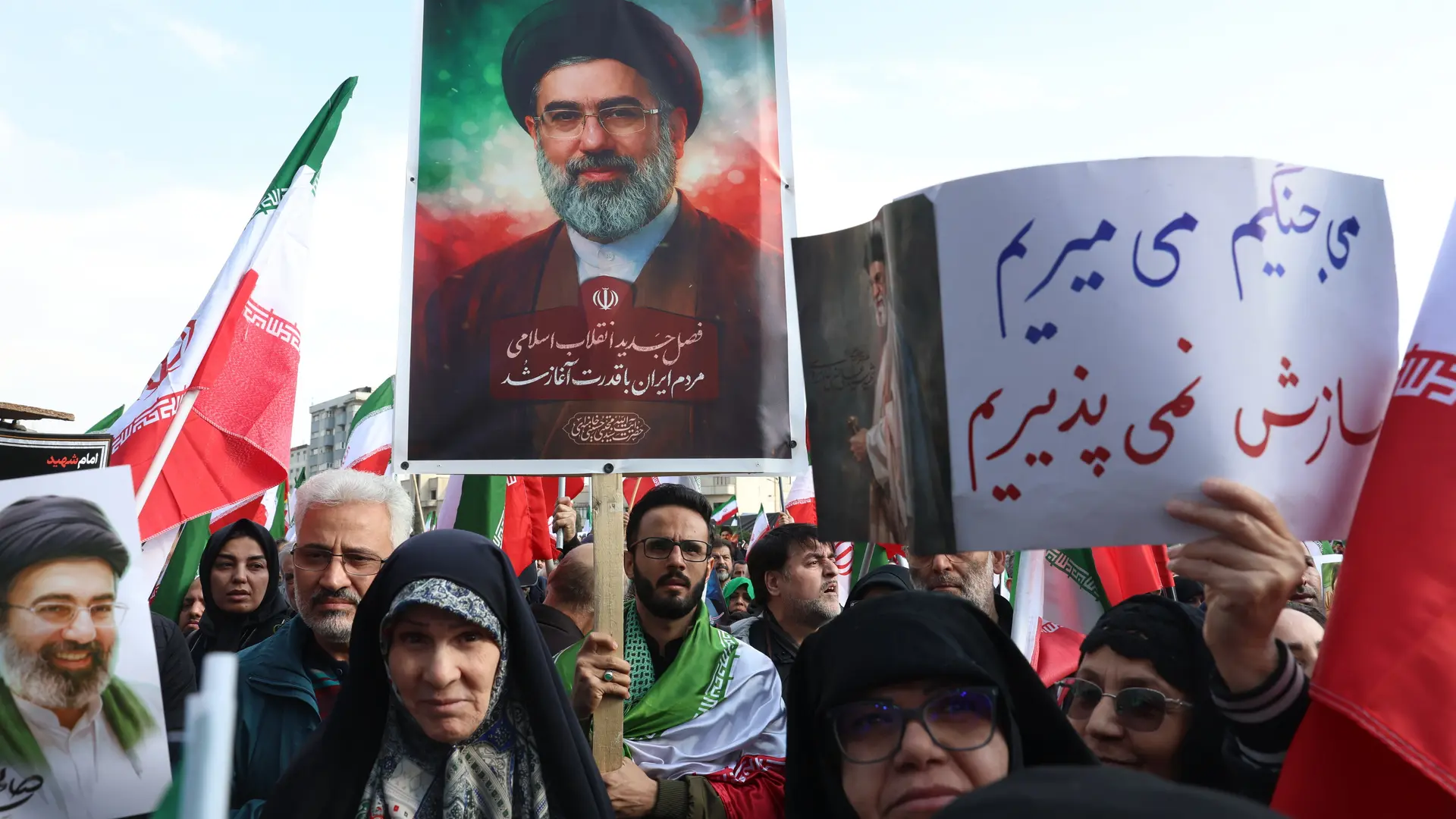 El nuevo líder supremo de Irán asegura que Ormuz debe permanecer cerrado y Teherán advierte: «El Golfo se teñirá de rojo»