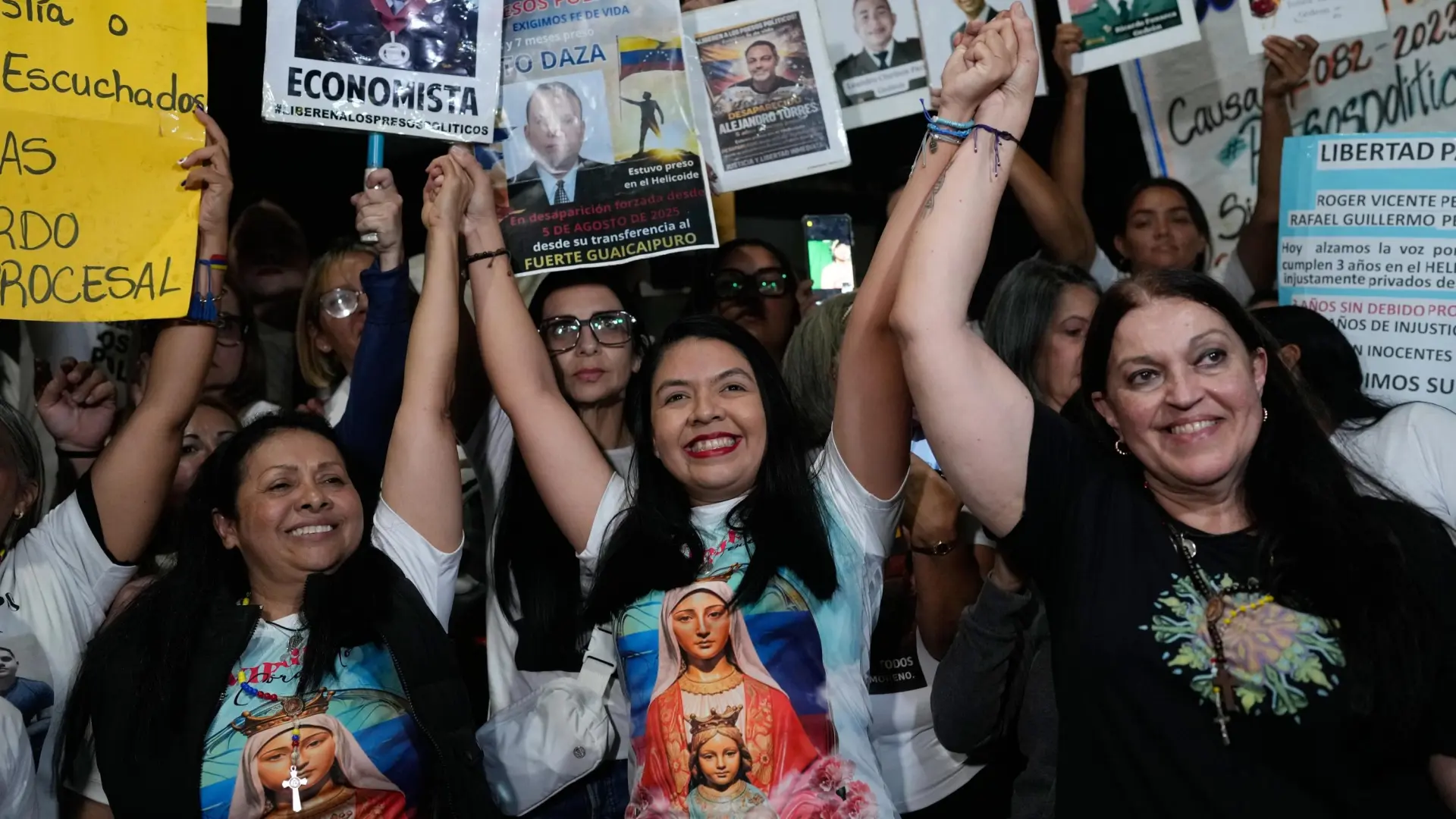 Presos políticos venezolanos liberados de El Helicoide: «Sientes que caes al abismo y a ellos solo les interesa que no mueras dentro»