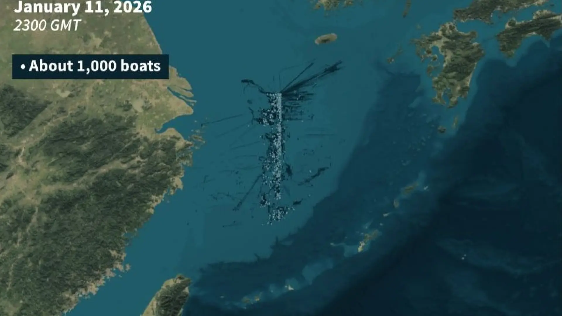 Miles de barcos pesqueros chinos se están organizando de forma geométrica: expertos alertan de un inminente conflicto regional