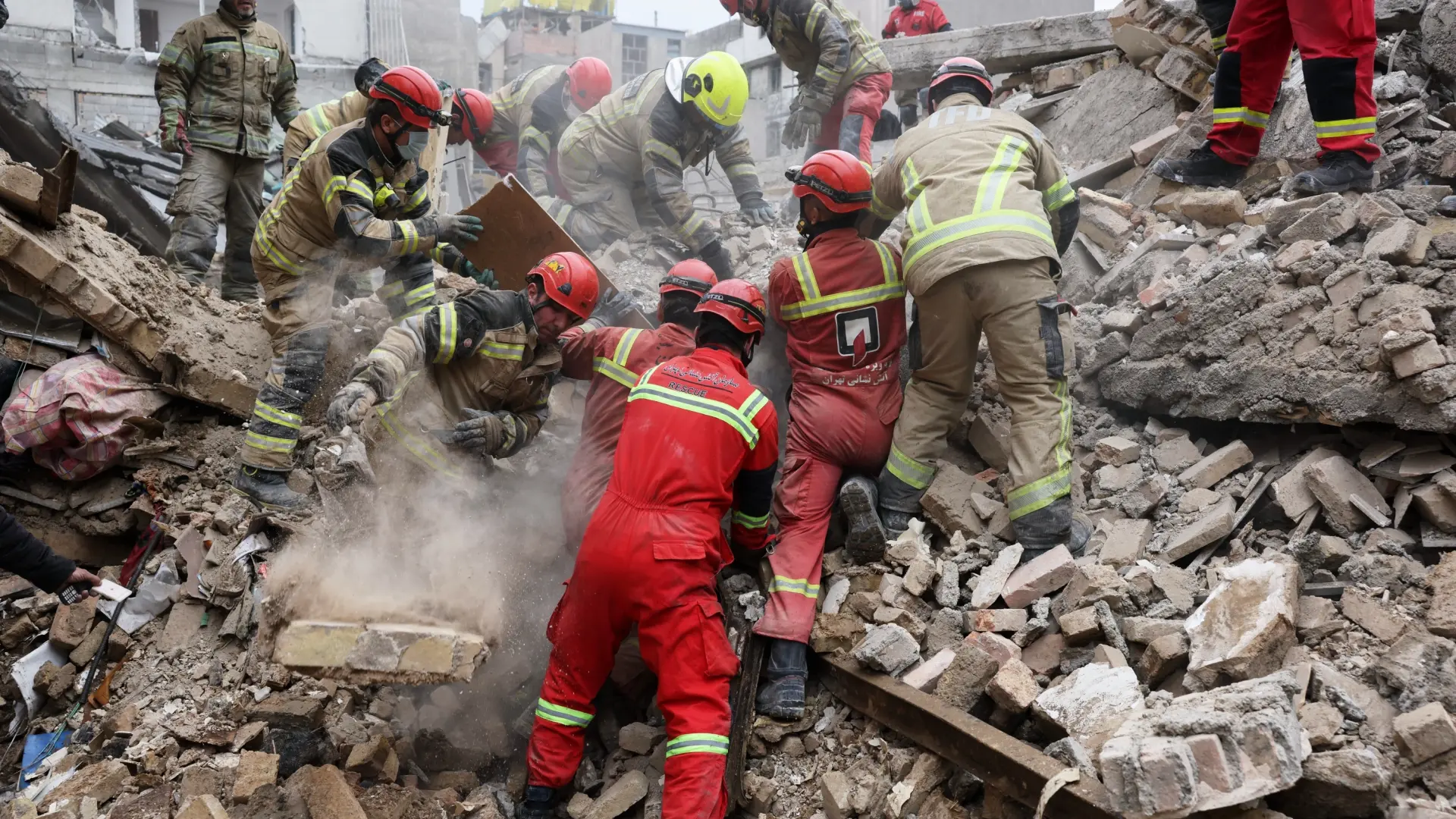 Irán acusa a Reino Unido de «participar en la agresión» por autorizar a EEUU a usar sus bases en el conflicto en Oriente Próximo