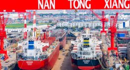 China insta a EU a «corregir de inmediato sus erróneas» prácticas comerciales