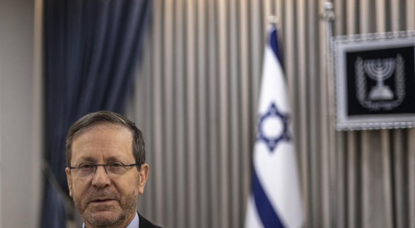 Isaac Herzog, presidente de Israel, dice que Europa debería apoyar los esfuerzos para erradicar a Hezbolá