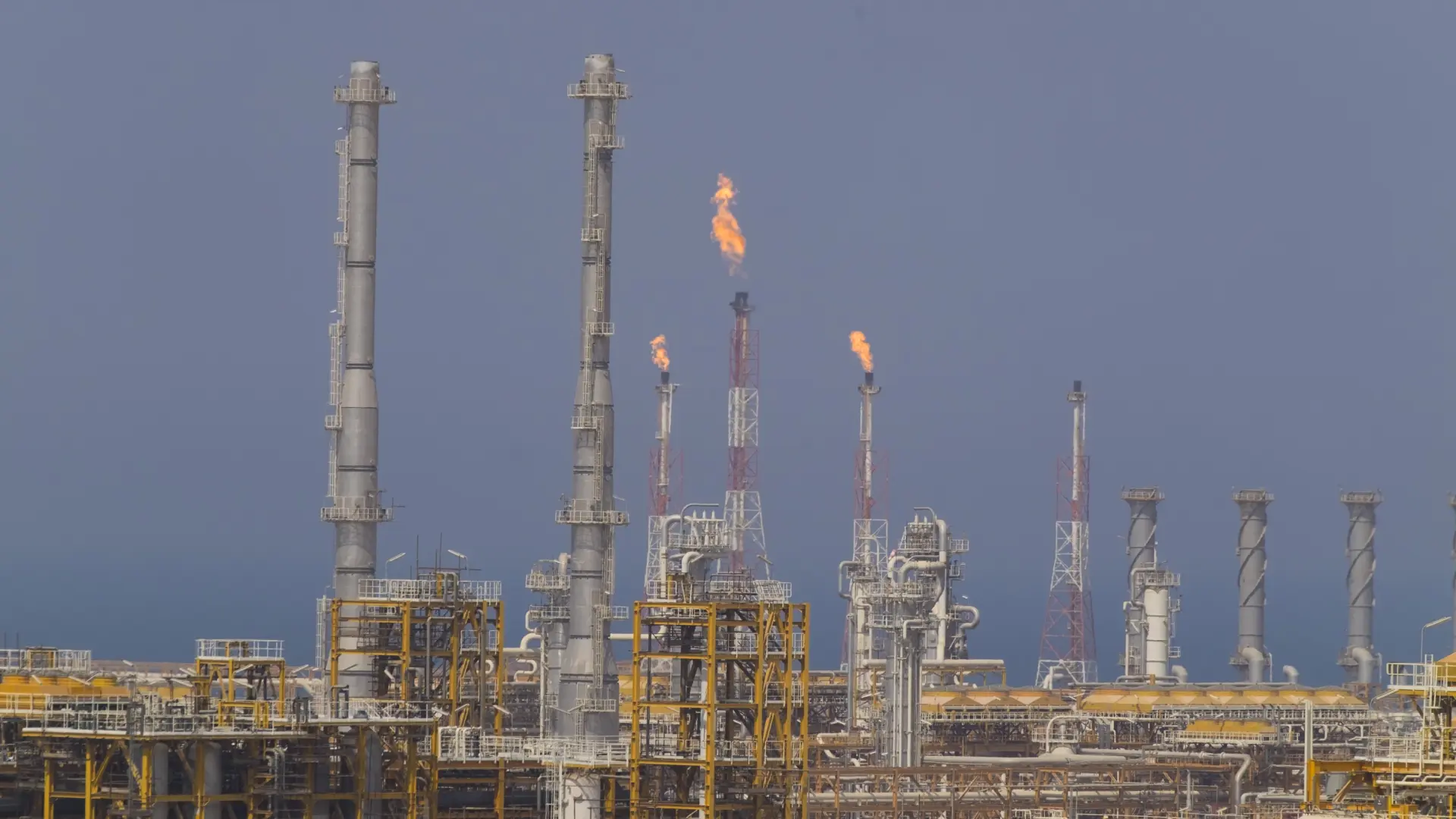 EEUU e Israel atacan el mayor yacimiento de gas natural del mundo e Irán advierte: «Podría haber consecuencias incontrolables»