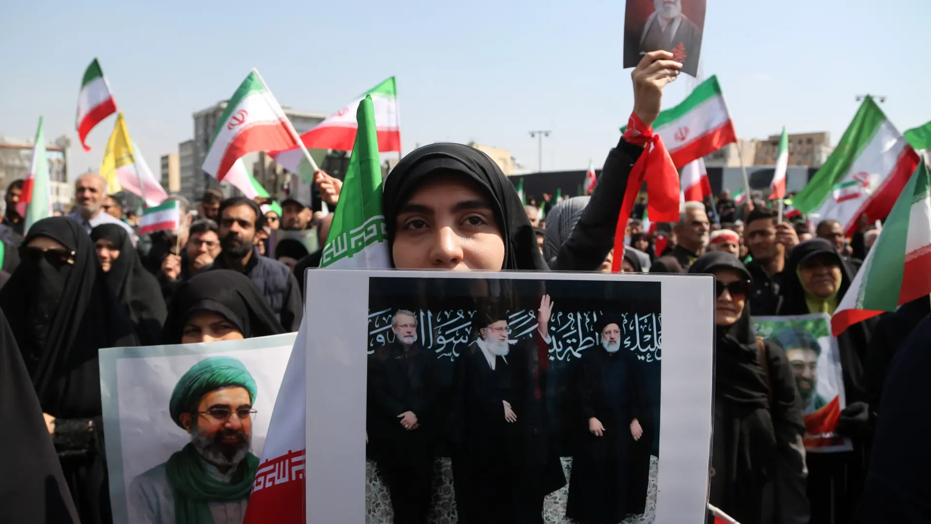 La oposición iraní avisa que la diplomacia no funciona ante la «monarquía clerical» de los Jamenei y pide apoyo a la UE para tumbarla