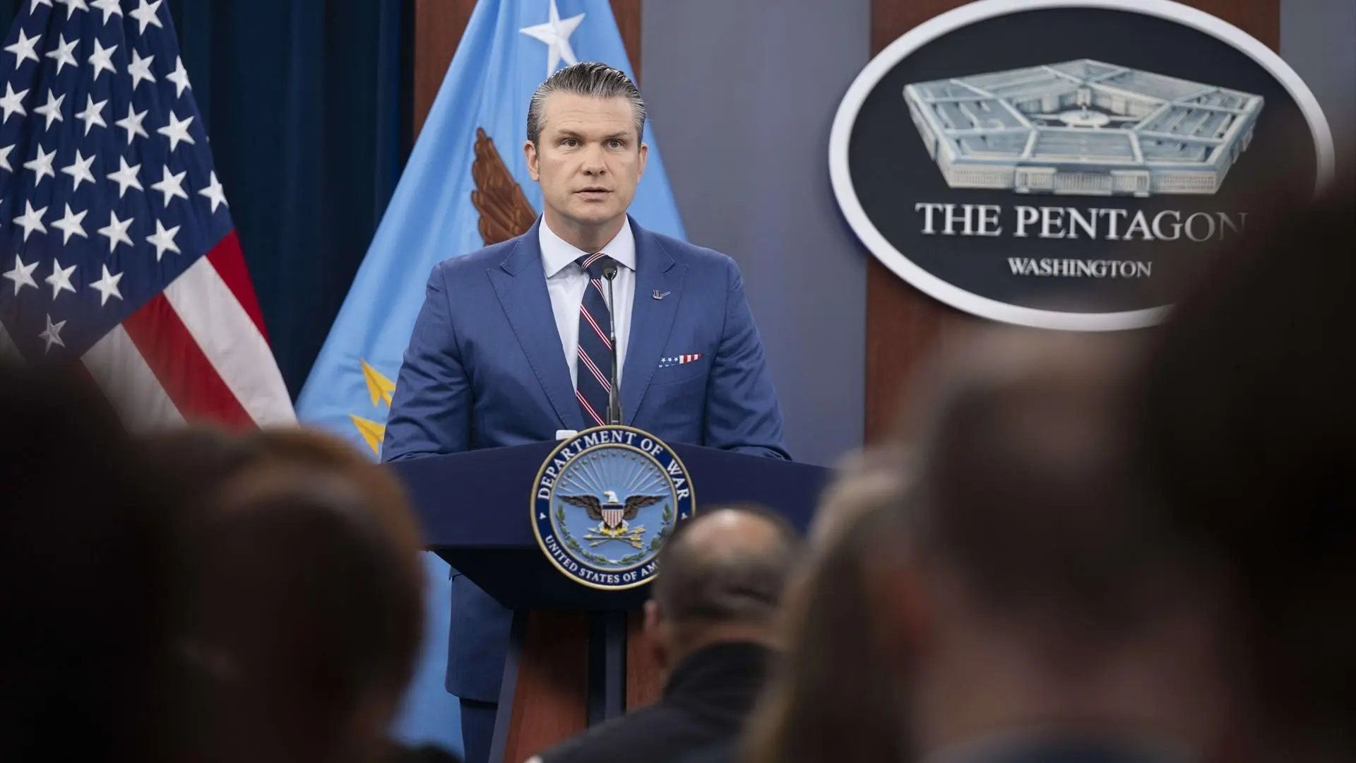 El Pentágono pedirá 200.000 millones de dólares para financiar la guerra en Irán: «Hace falta dinero para eliminar a los malos»