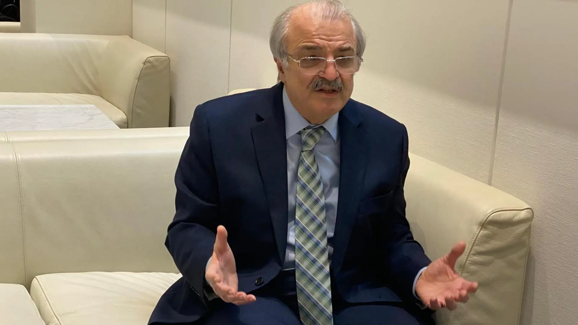 Mohammad Mohaddessin, opositor iraní: «Decir 'No a la guerra' es buen eslogan, pero Europa debe apoyar el cambio de régimen»