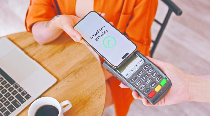 Adyen y Clip habilitan Tap to Pay en iPhone en México