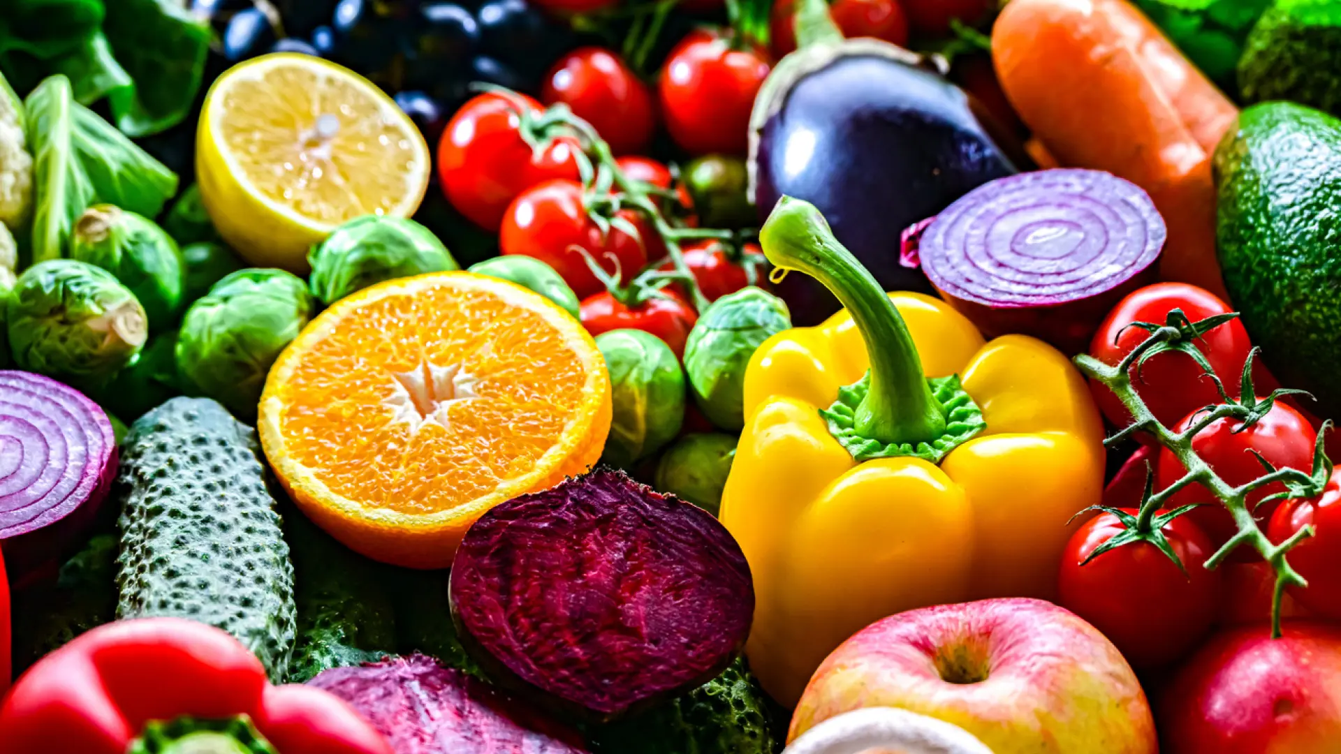 Los 12 alimentos más contaminados de 2026: contienen altas cantidades de pesticidas y químicos