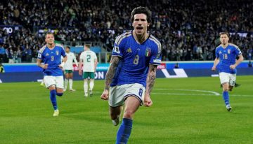 Italia supera primera de dos pruebas para volver al Mundial